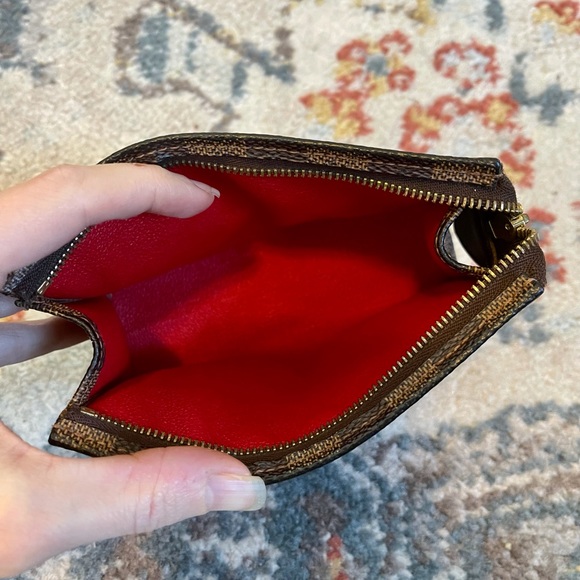 Louis Vuitton Toiletry 15 Damier Ebene - Picture 4 of 7